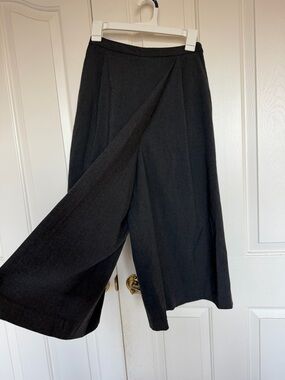 Uniqlo Black Drape skirt pants
